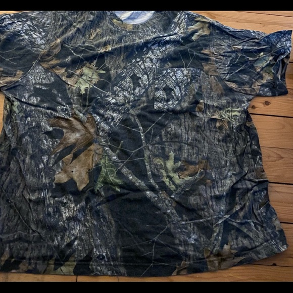 Camo shirt - Picture 1 of 2